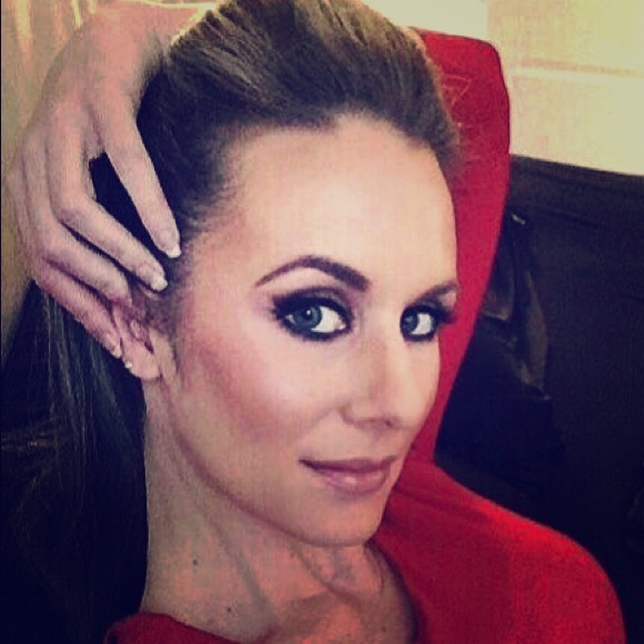 Meet your Posher!! - Picture 3 of 7